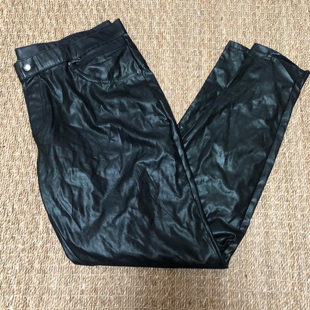 Hue Leatherette Black Leggings Faux Leather